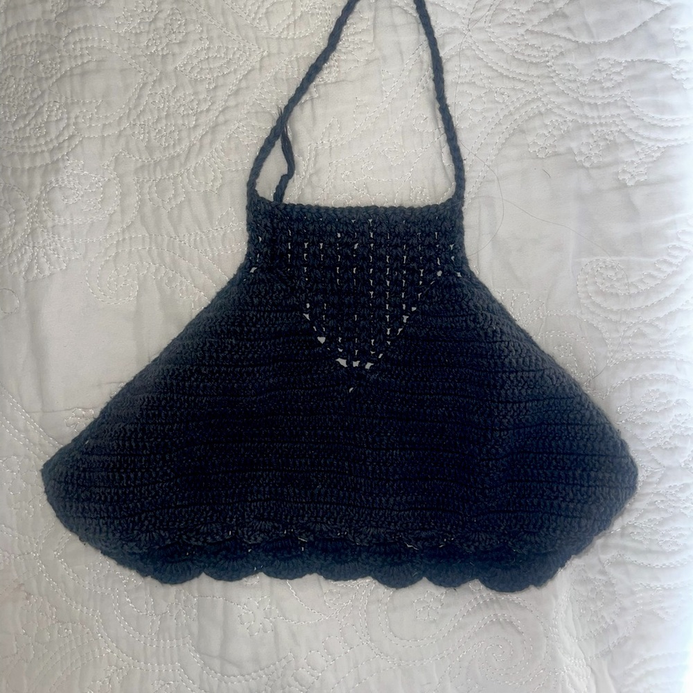 CROCHETED BLACK HALTER TOP